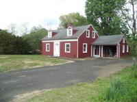 80 Cowls Road, Amherst