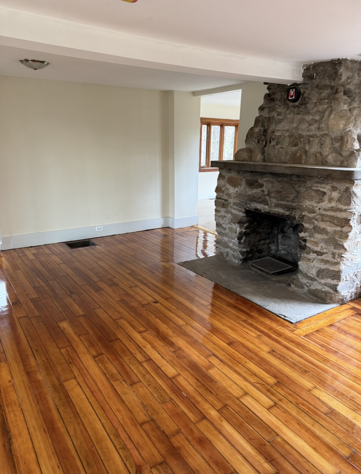 300 Amherst Road, Belchertown